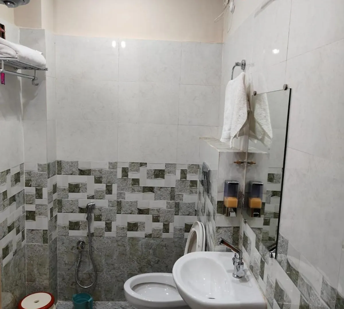 Sacred Kashi Homestay فاراناسي 0*,